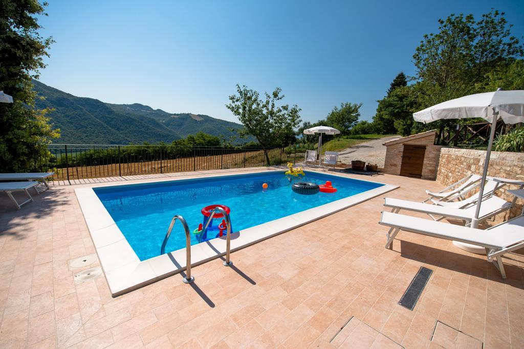 Casetta In Pietra Acqualagna Rum bild